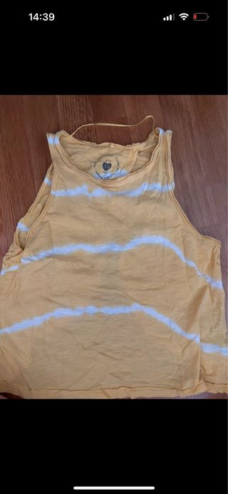 Top amarillo tie-dye
