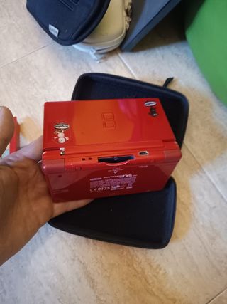 Nintendo DS roja - Mario party y juegos incluidos