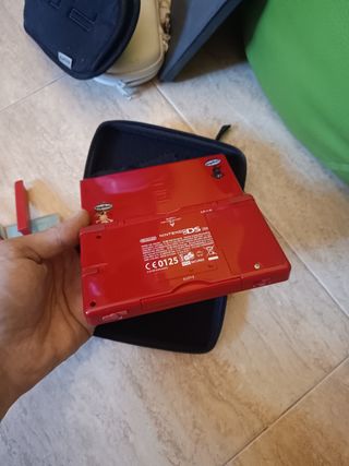 Nintendo DS roja - Mario party y juegos incluidos