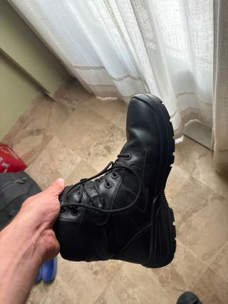 Botas tácticas negras solo me las he puesto unavez