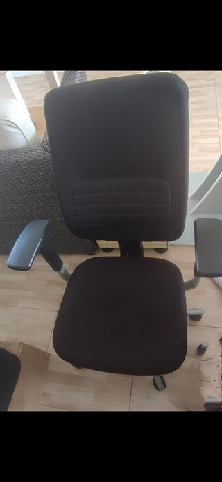 Silla escritorio negra