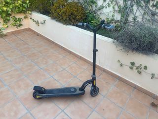 Patinete eléctrico infantil