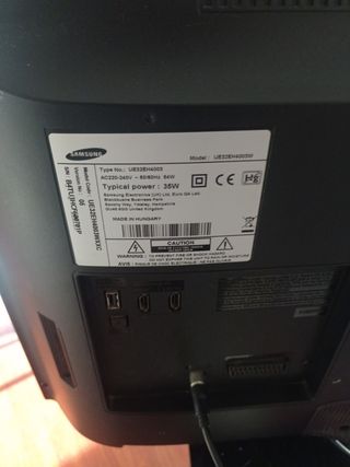 TV Samsung 32" negra