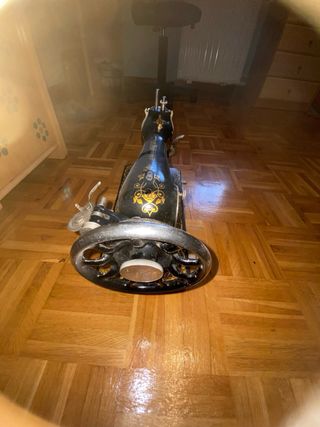 Máquina de coser vintage Singer antigua