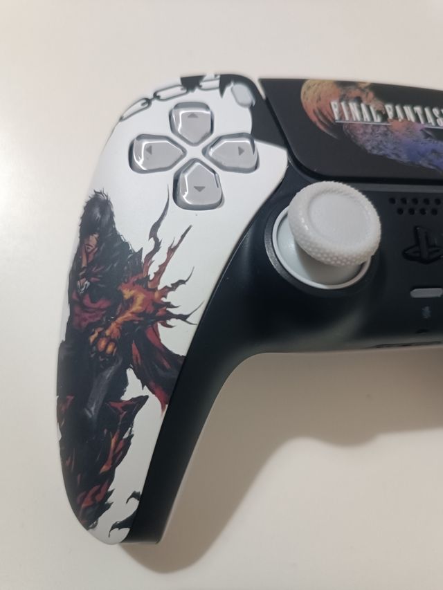 Mando PS5 Final Fantasy y joysticks TMR magnéticos
