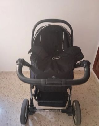 Carro bebé y capota, en muy buen estado