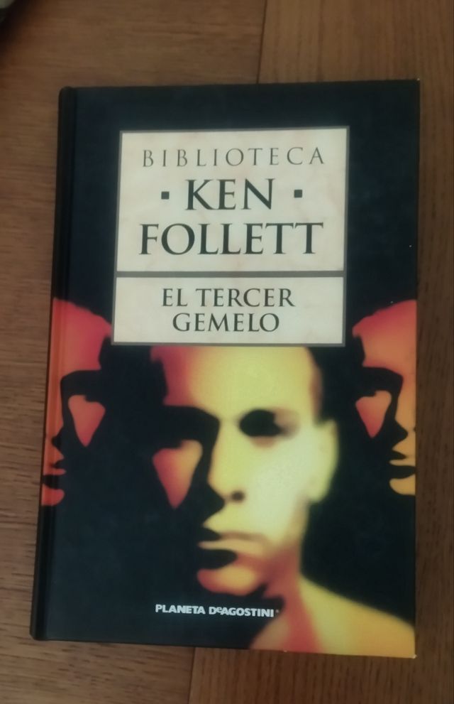 El tercer gemelo