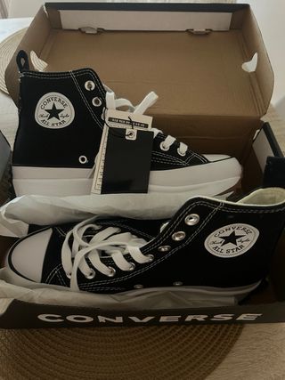 Converse negras plataforma - nuevas