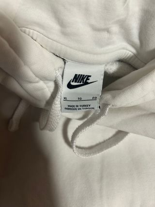 Sudadera Nike blanca
