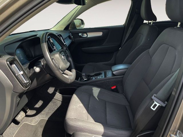 Volvo XC40 Momentum Pro 2WD
