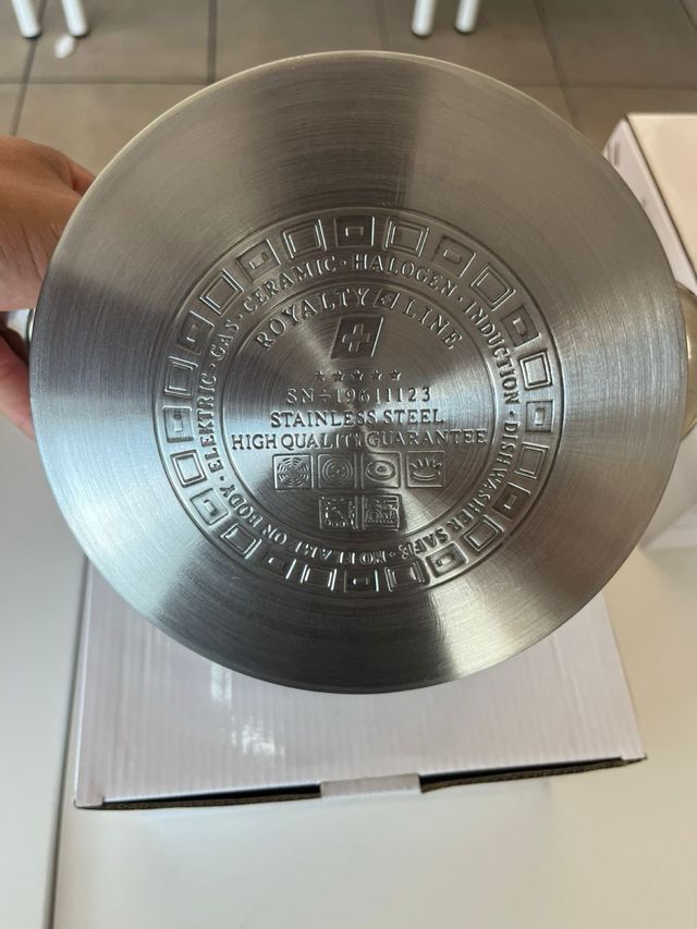 Olla 18cm de 2,8 litros-Acero Inoxidable nueva