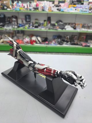 ✅ Brazo Johnny Silverhand Cyberpunk 2077 (30 cm)