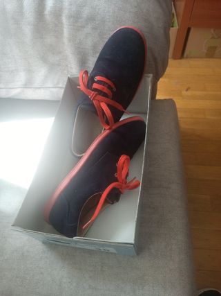 Zapatos niño de serraje - Azul marino con Rojo.
