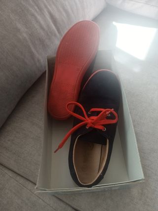 Zapatos niño de serraje - Azul marino con Rojo.
