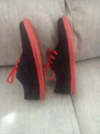 Zapatos niño de serraje - Azul marino con Rojo.