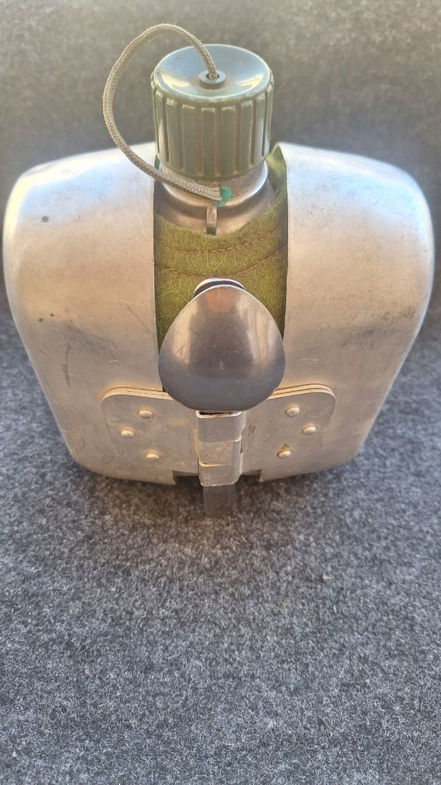 Antigua cantimplora ejército español