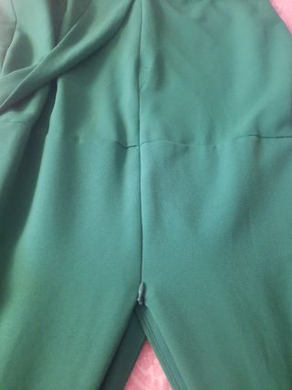 Vestido verde fruncido