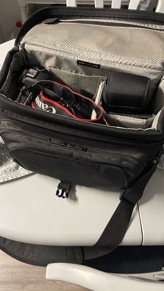 Cámara profesional Canon EOS 5D con objetivo