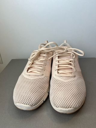 Tenis Nike Beige 37.5