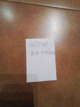 Carte pokémon con mystery box in omaggio