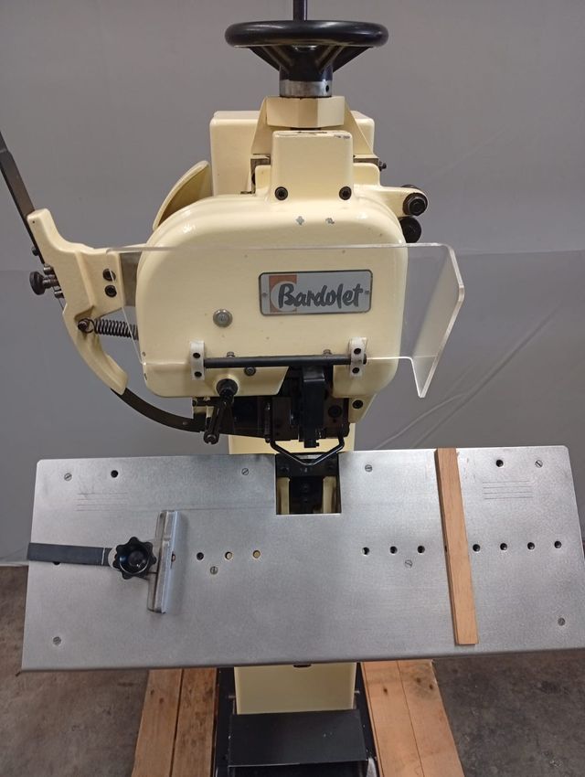 Grapadora Bardolet F18 - Encuadernación