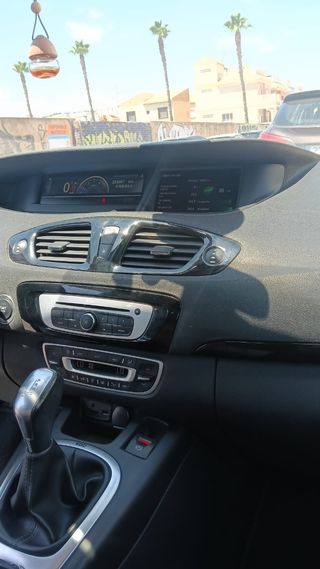 Renault Scenic 2015