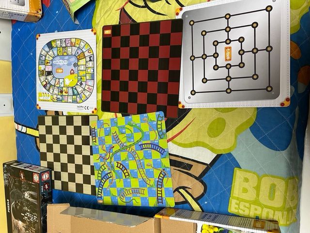 Juegos Clásicos en Maleta - t-toca