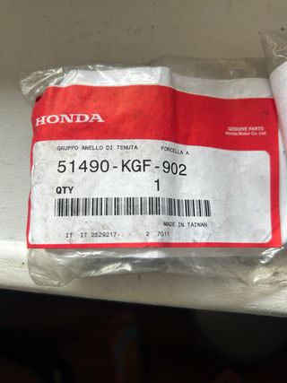 Juntas cierre horquilla OEM 51490-KGF-902 Honda