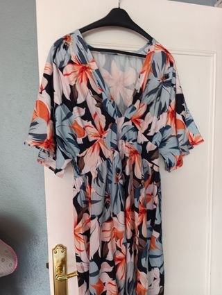 Vestido midi floral