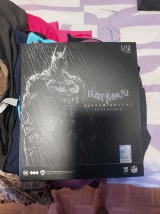 Figura Batman Arkham Knight 1/12
Lpzz