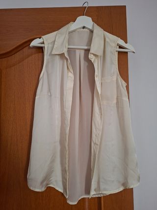 Blusa seda beige sin mangas talla S