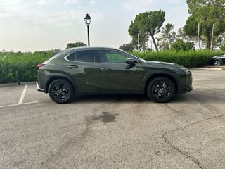 LEXUS UX 250h 2WD PREMIUM  con BOLA LEXUS