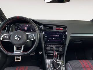 Volkswagen Golf 2.0 TSI GTI