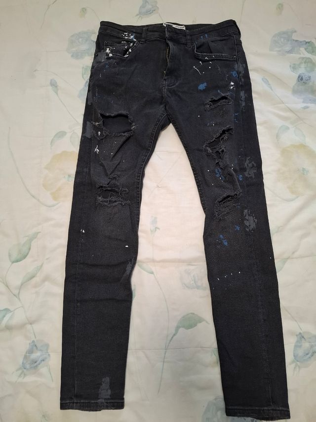 Jeans Skinny Rotos con Pintura