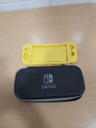 Funda amarilla + estuche Nintendo Switch Lite