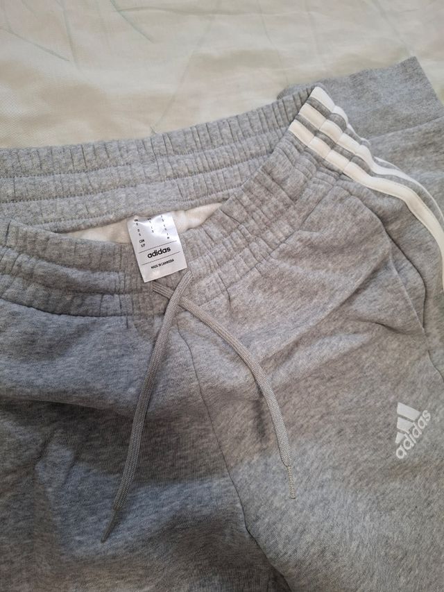 Pantalones Adidas Gris