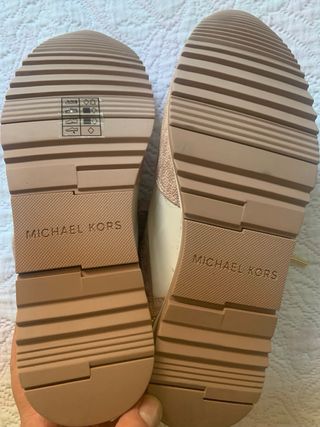 Zapatillas Michael Kors beige y rosa