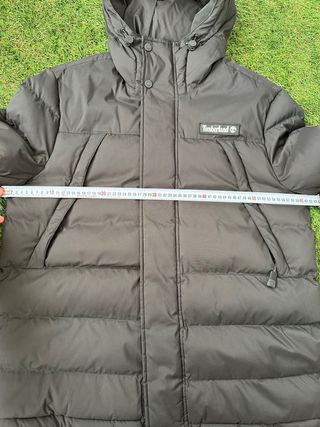 Timberland - Abrigo negro plumas