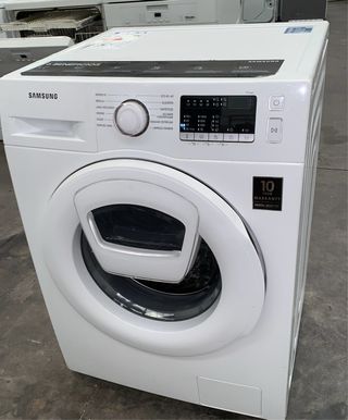 Lavadora Samsung con puerta de añadir prendas