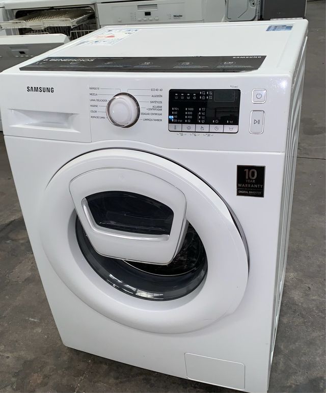 Lavadora Samsung con puerta de añadir prendas 