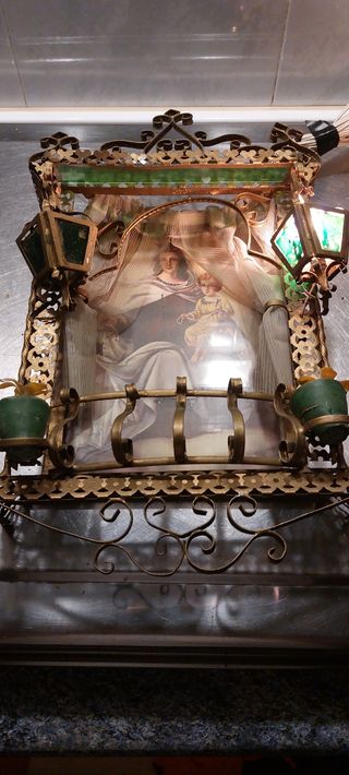 Capilla Virgen María cuadro latón con luz 