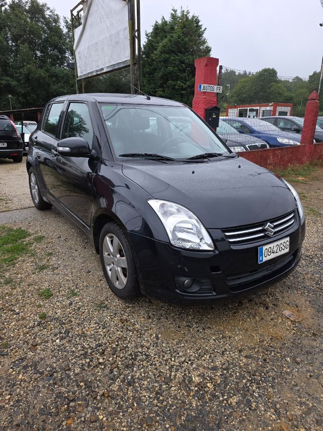 Suzuki Swift impecable