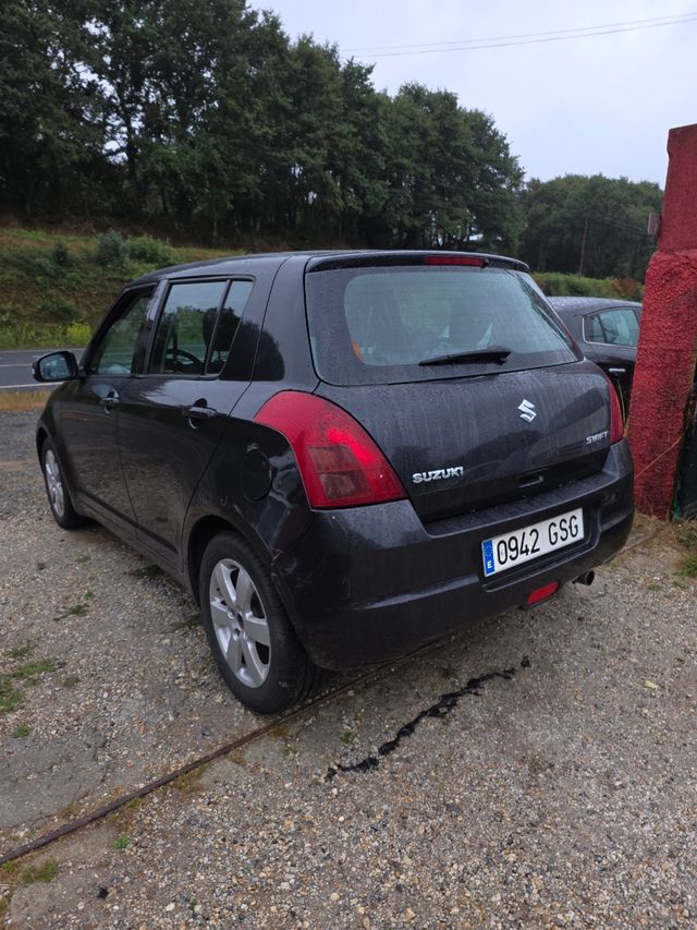 Suzuki Swift impecable
