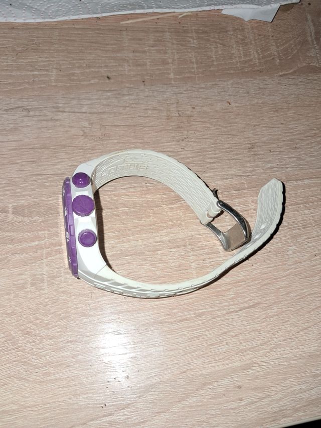 Reloj Lotus blanco y morado