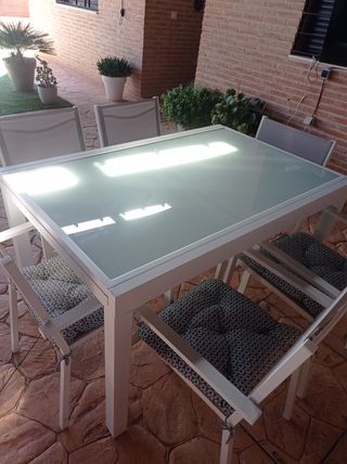 Mesa jardín blanca + 6 sillas
