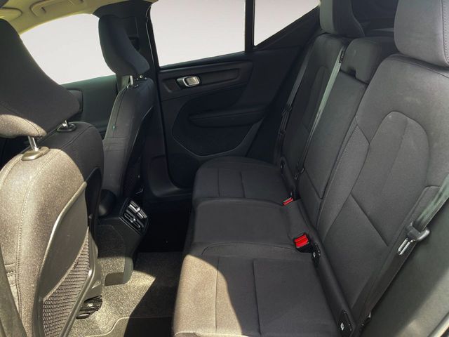 Volvo XC40 Momentum Pro 2WD
