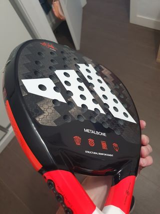Pala pádel Adidas Metalbone 3.2
