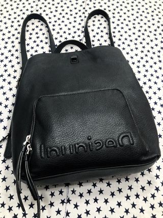Mochila Desigual negra 