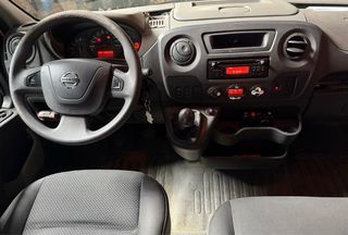 Nissan NV400 Versalift