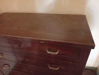 Cassettiera in legno marrone